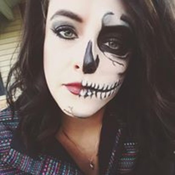 Meet your posher, Jade. - Picture 3 of 9